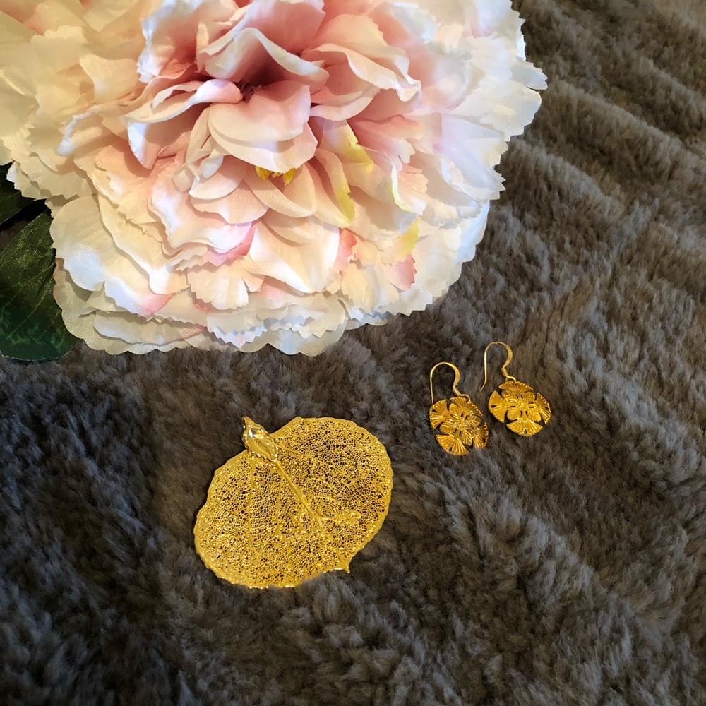 Gold Aspen Leaf Pendant and Hawaiian Earrings